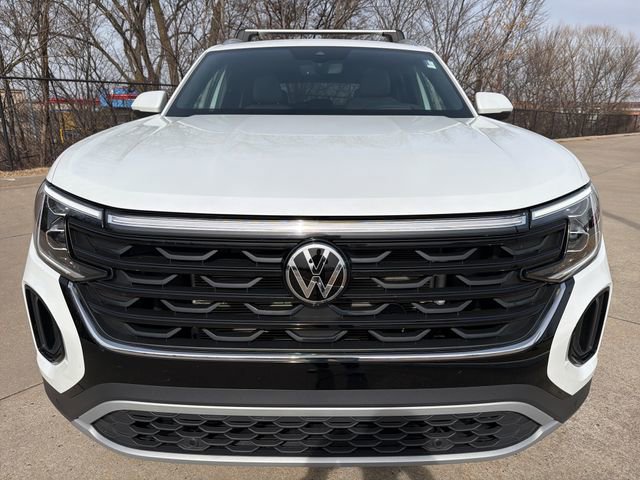 Used 2024 Volkswagen Atlas Cross Sport SEL image 8