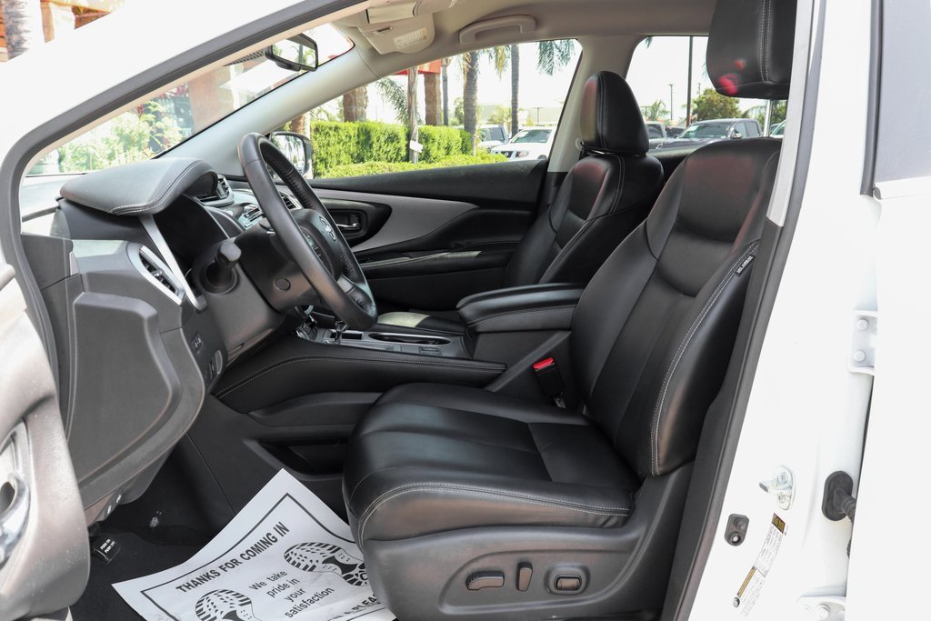 Used 2023 Nissan Murano SV w/ SV Midnight Edition Package image 18