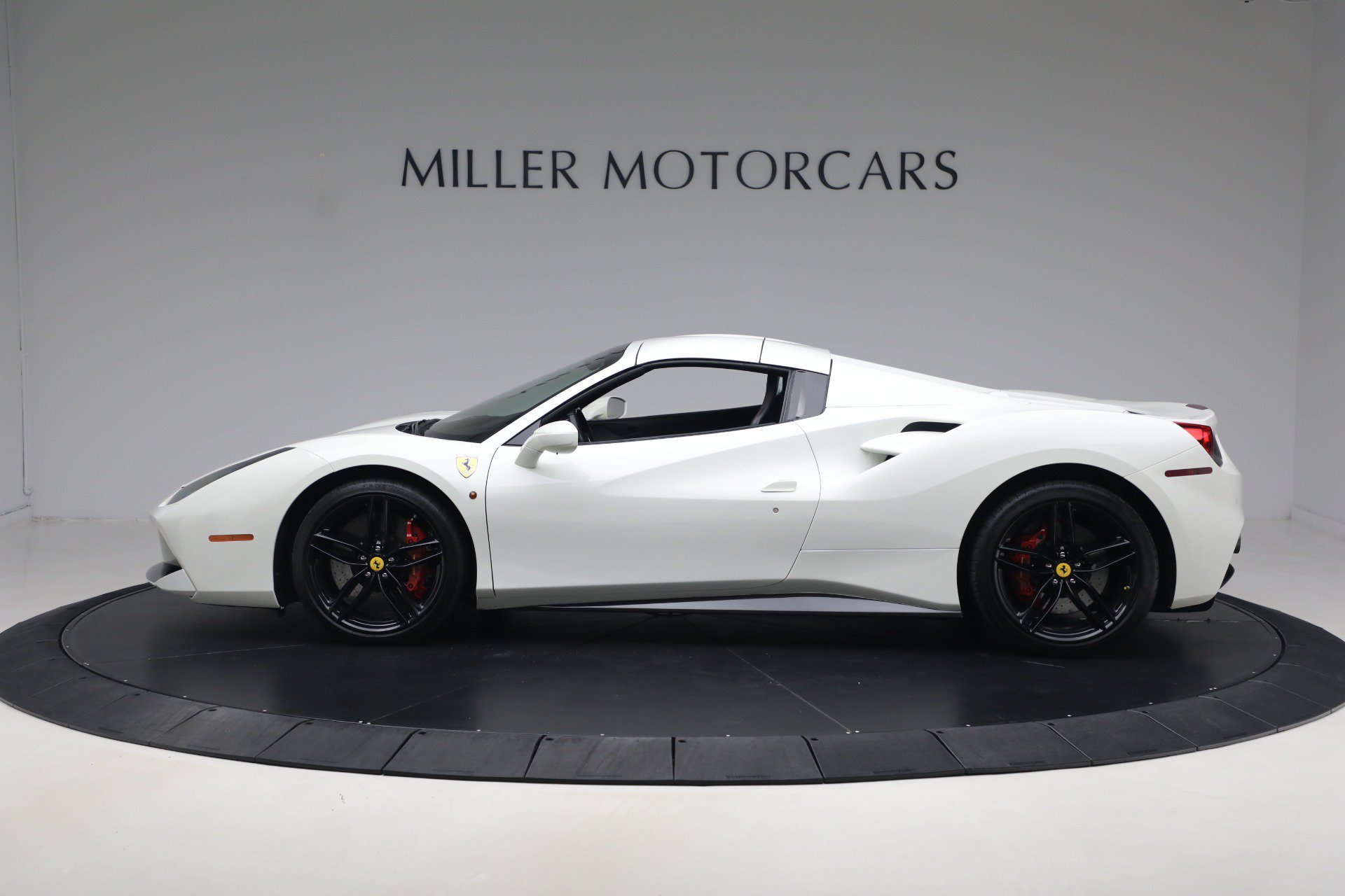 Certified 2016 Ferrari 488 Spider RWD image 25