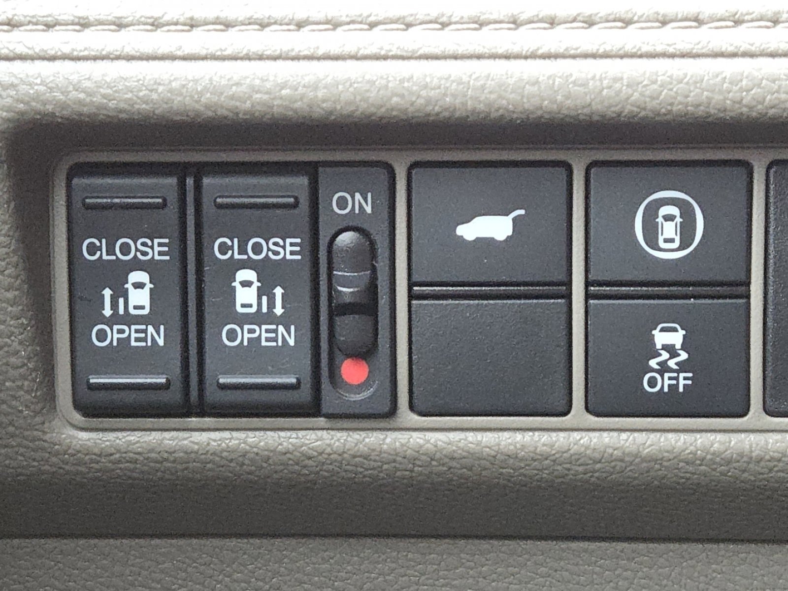 Used 2023 Honda Odyssey EX-L image 9