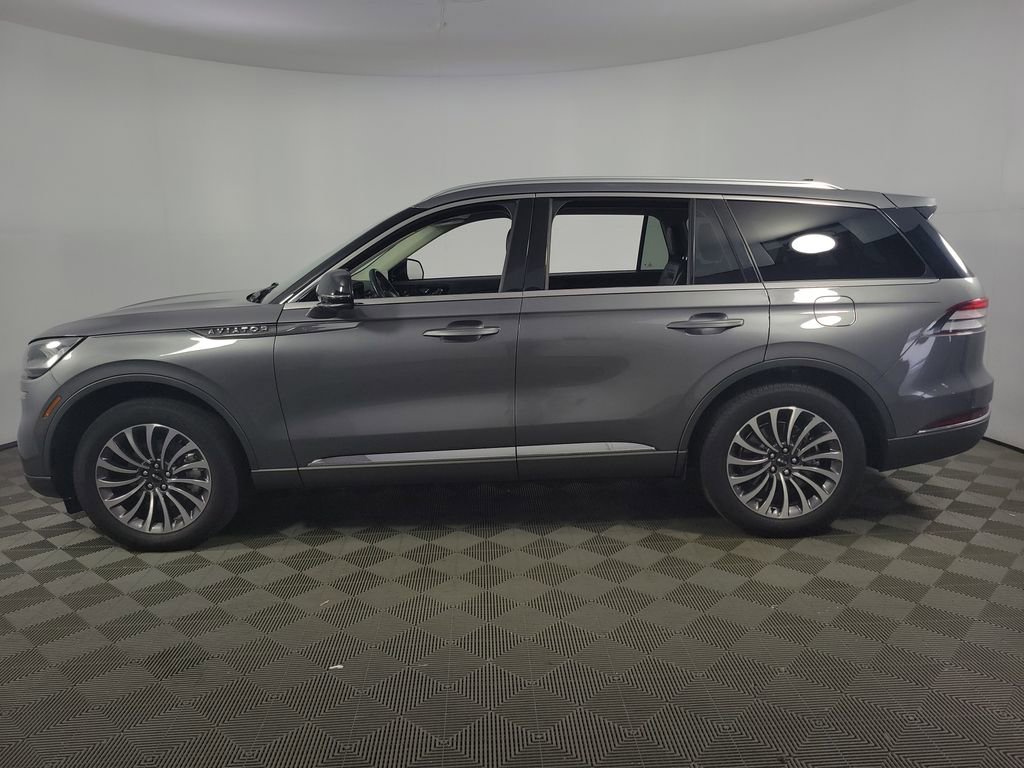 Used 2023 Lincoln Aviator Reserve w/ Elements Package Plus image 4
