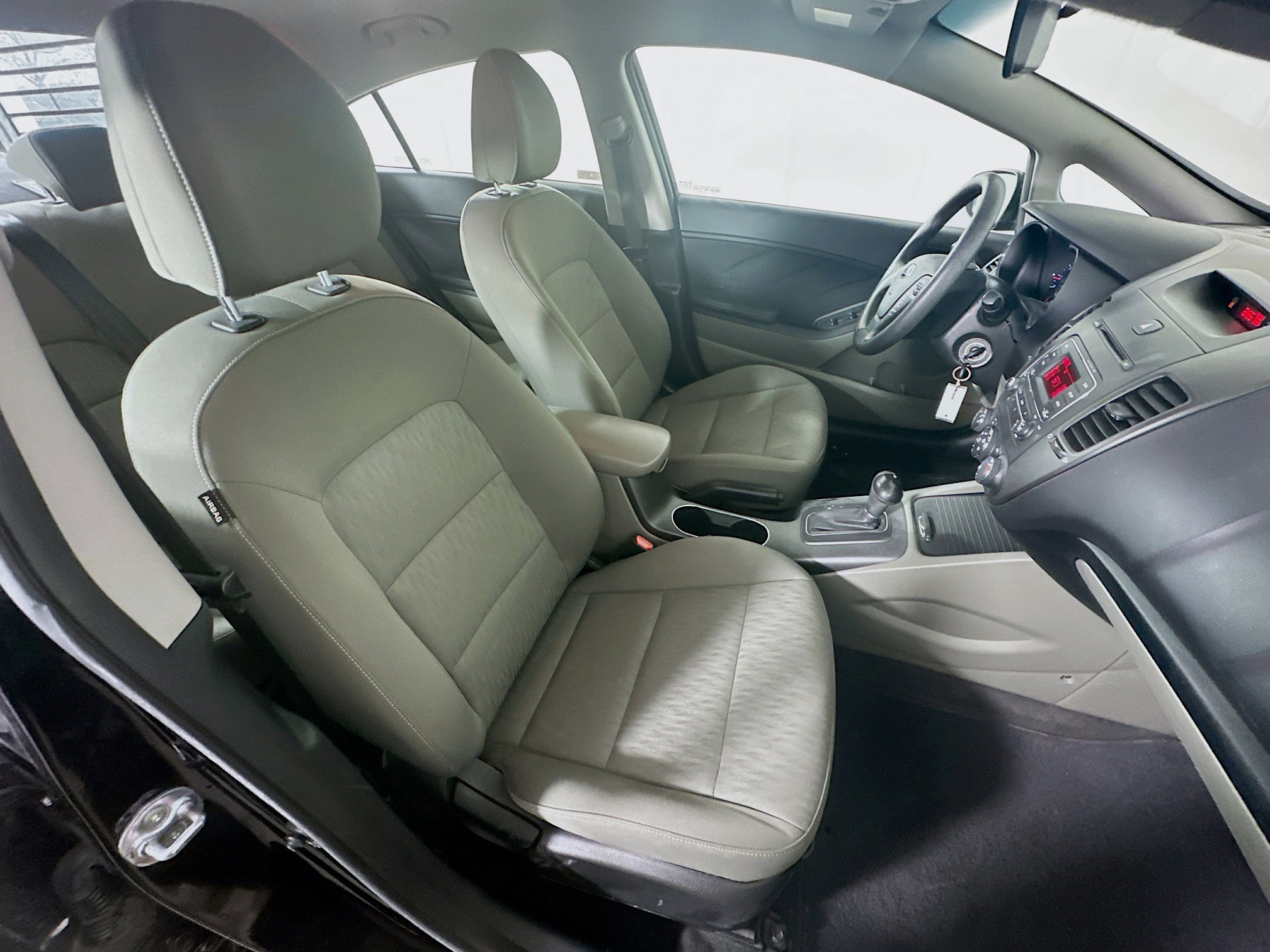 Used 2015 Kia Forte LX image 26