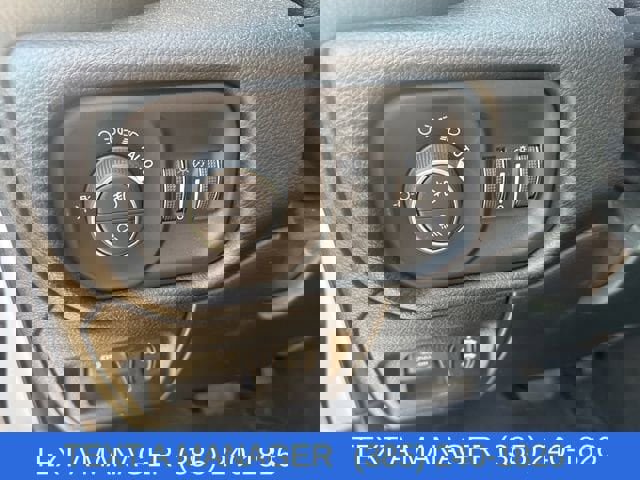 Used 2020 RAM 1500 Laramie w/ Off Road Group image 19