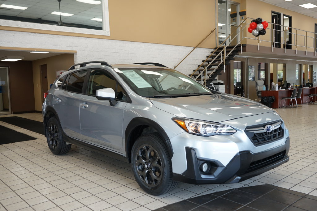 Used 2021 Subaru Crosstrek 2.0i Premium w/ Moonroof Package AWD/4WD image 19