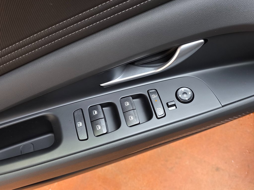 New 2026 Hyundai Elantra Limited image 23