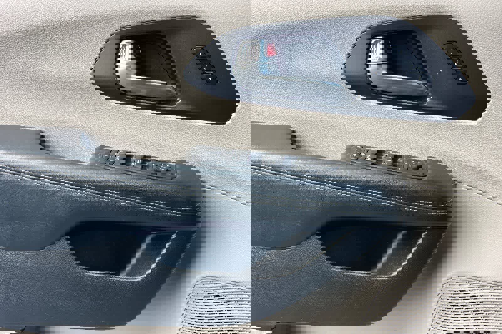 Used 2020 Chrysler Pacifica Limited FWD image 15