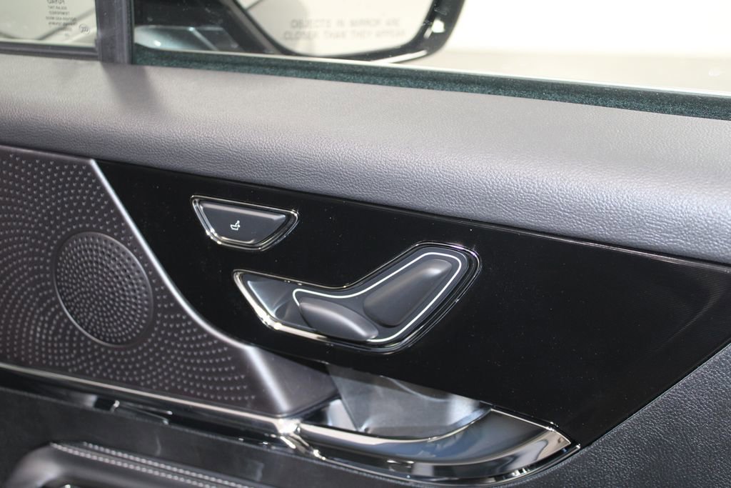 New 2026 Lincoln Corsair Premiere image 26