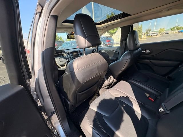 Used 2016 Jeep Cherokee Limited AWD/4WD image 13