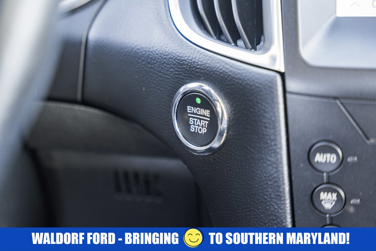 Certified 2020 Ford Edge Titanium w/ Equipment Group 301A image 27