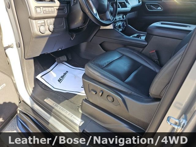 Used 2023 Chevrolet Suburban LT image 12