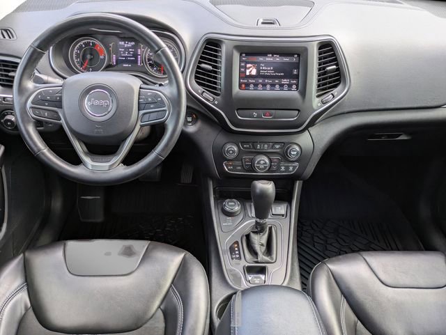 Used 2019 Jeep Cherokee Latitude Plus w/ Comfort/Convenience Group image 35