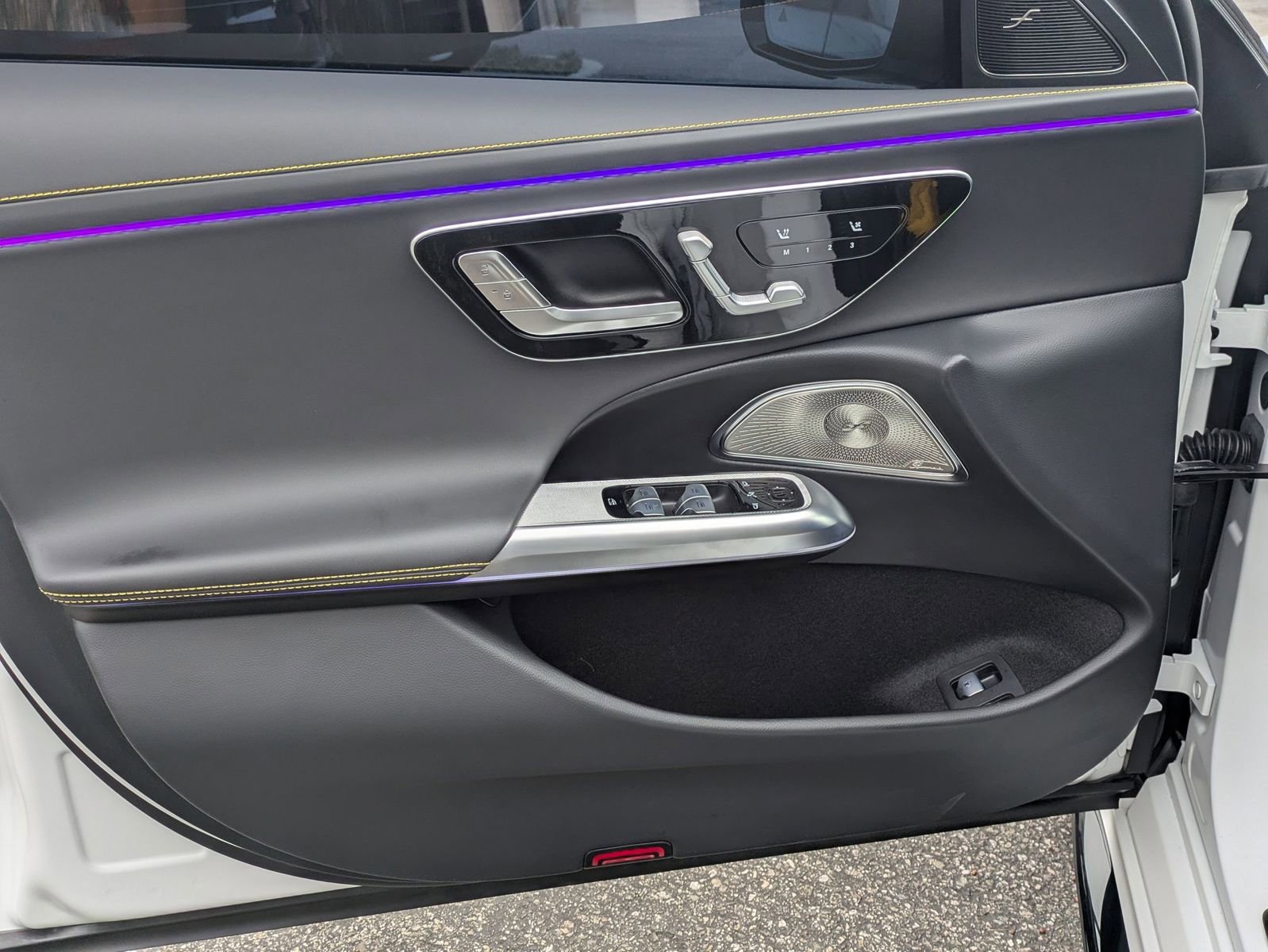 Used 2025 Mercedes-Benz E 53 AMG e 4MATIC Sedan image 11