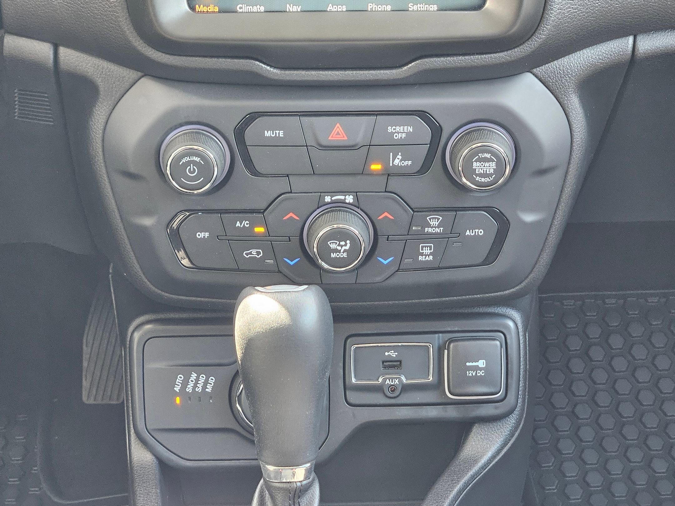 Used 2023 Jeep Renegade Latitude image 14