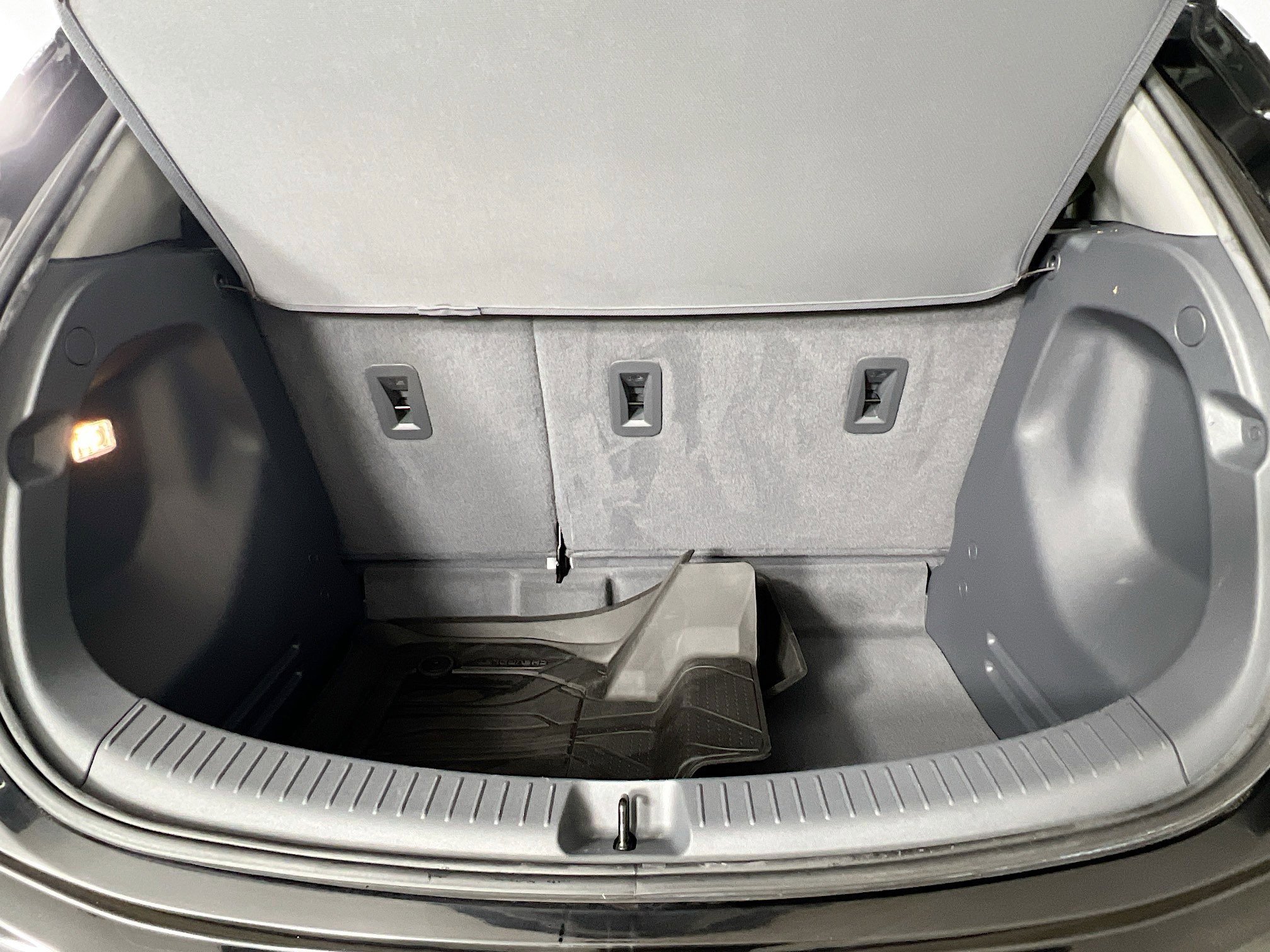 Used 2020 Chevrolet Bolt LT FWD image 26