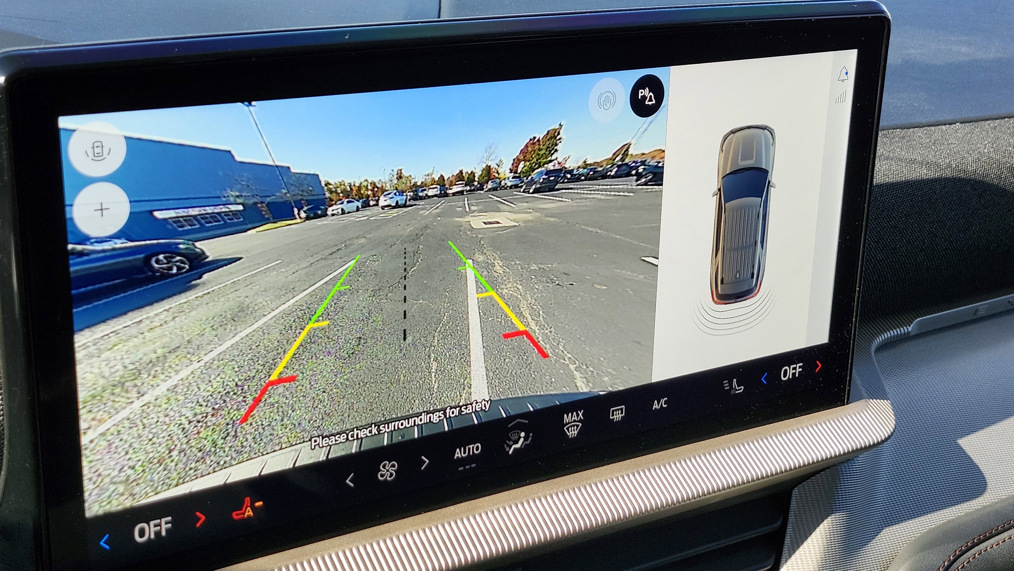 Used 2025 Ford Explorer Active image 24