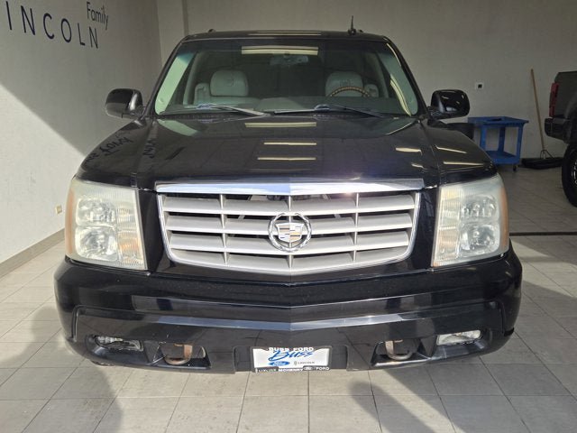 Used 2002 Cadillac Escalade AWD image 2