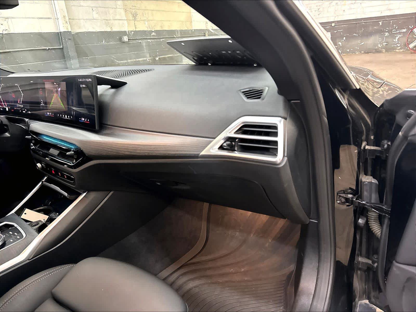 Used 2025 BMW i4 eDrive40 w/ M Sport Package RWD image 18