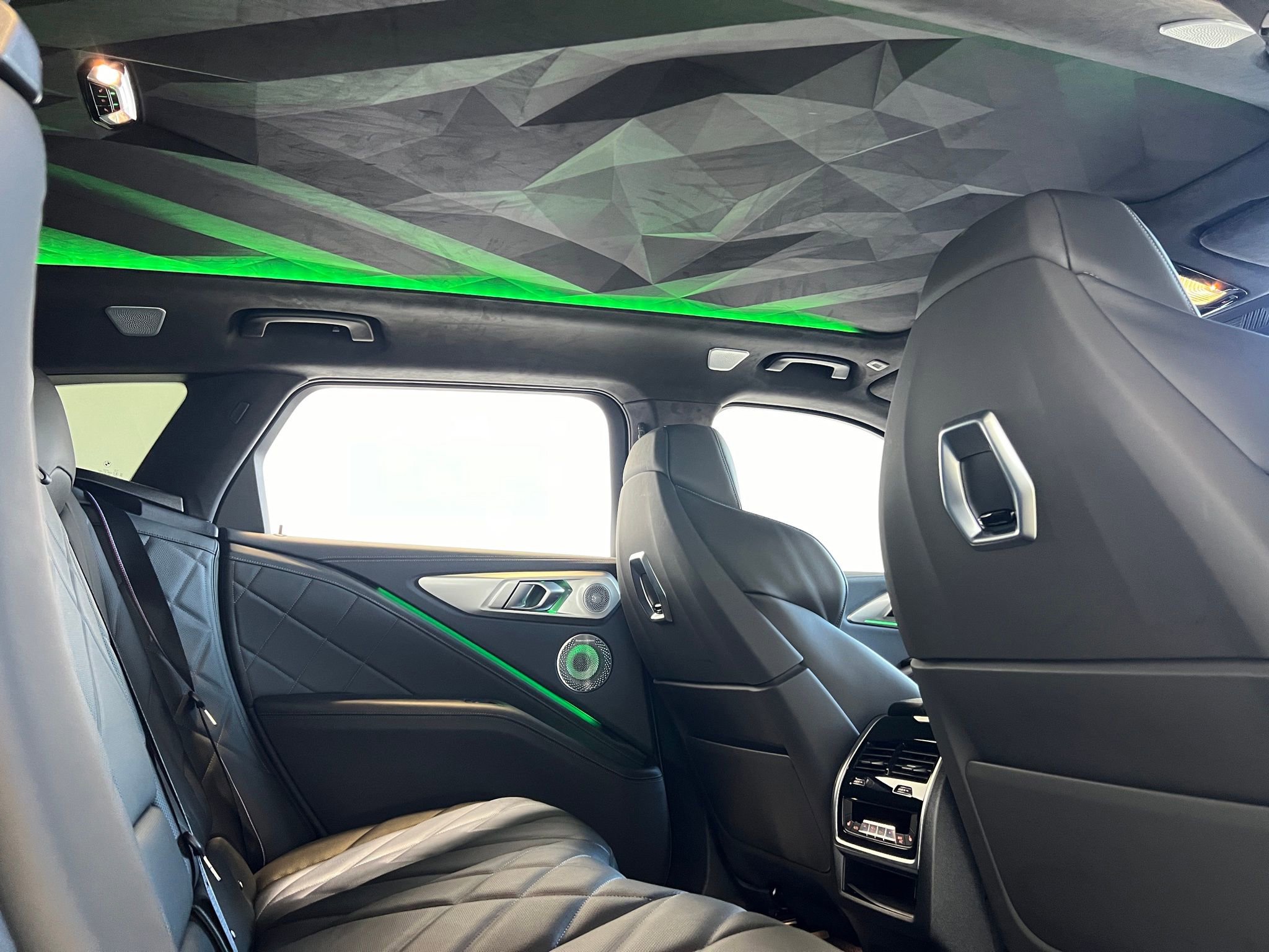 Used 2025 BMW XM image 25