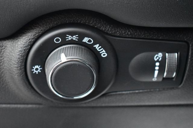Used 2025 Dodge Durango GT AWD/4WD image 28