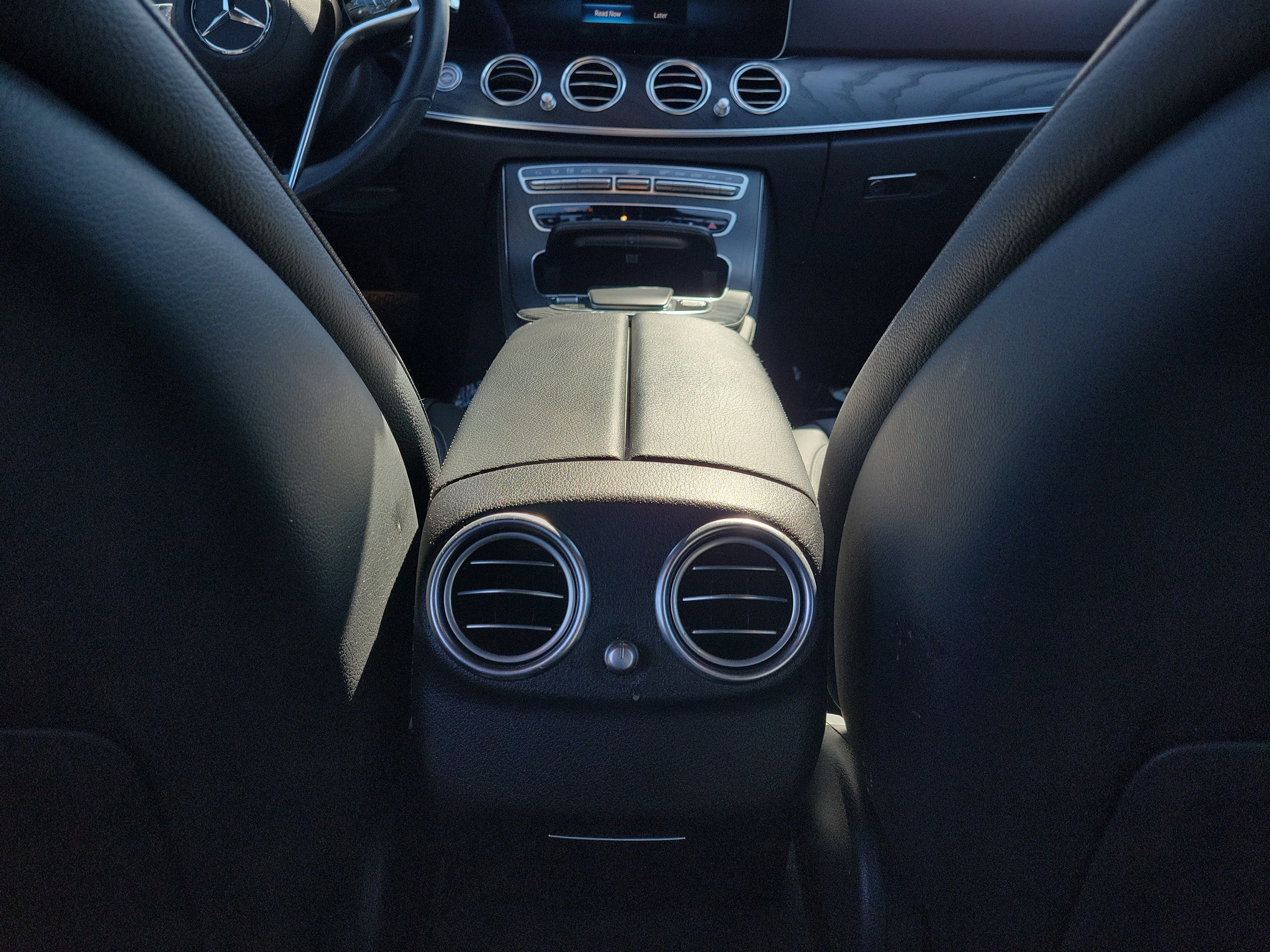 Used 2023 Mercedes-Benz E 350 4MATIC Sedan image 11