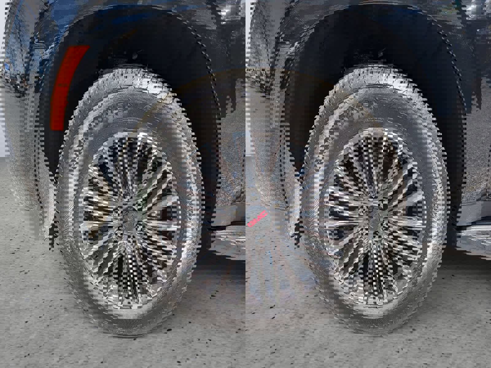 Certified 2026 GMC Yukon XL Elevation w/ Elevation Premium Package image 7