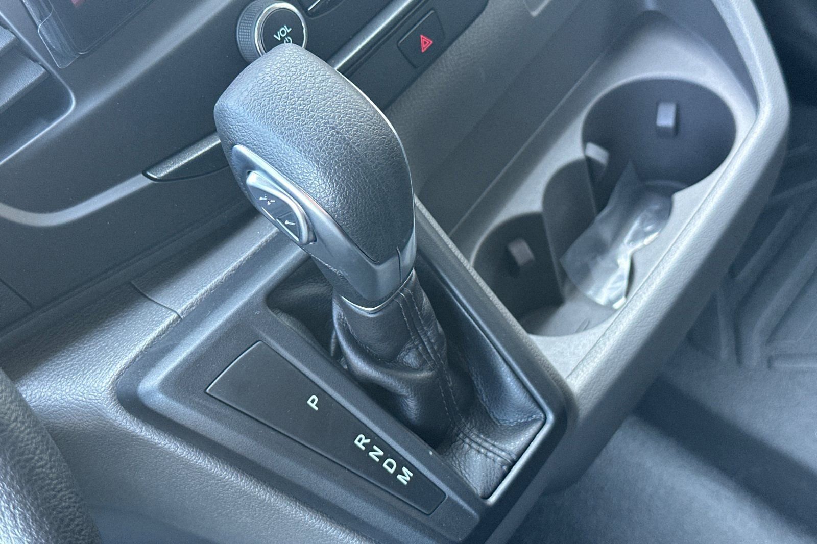 New 2026 Ford Transit 250 148 Medium Roof w/ Load Area Protection Package image 20