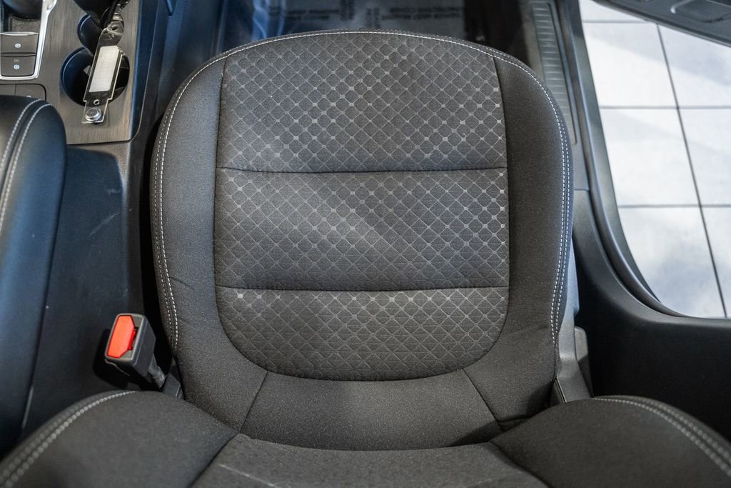 Used 2025 Ford Escape Active AWD/4WD image 37