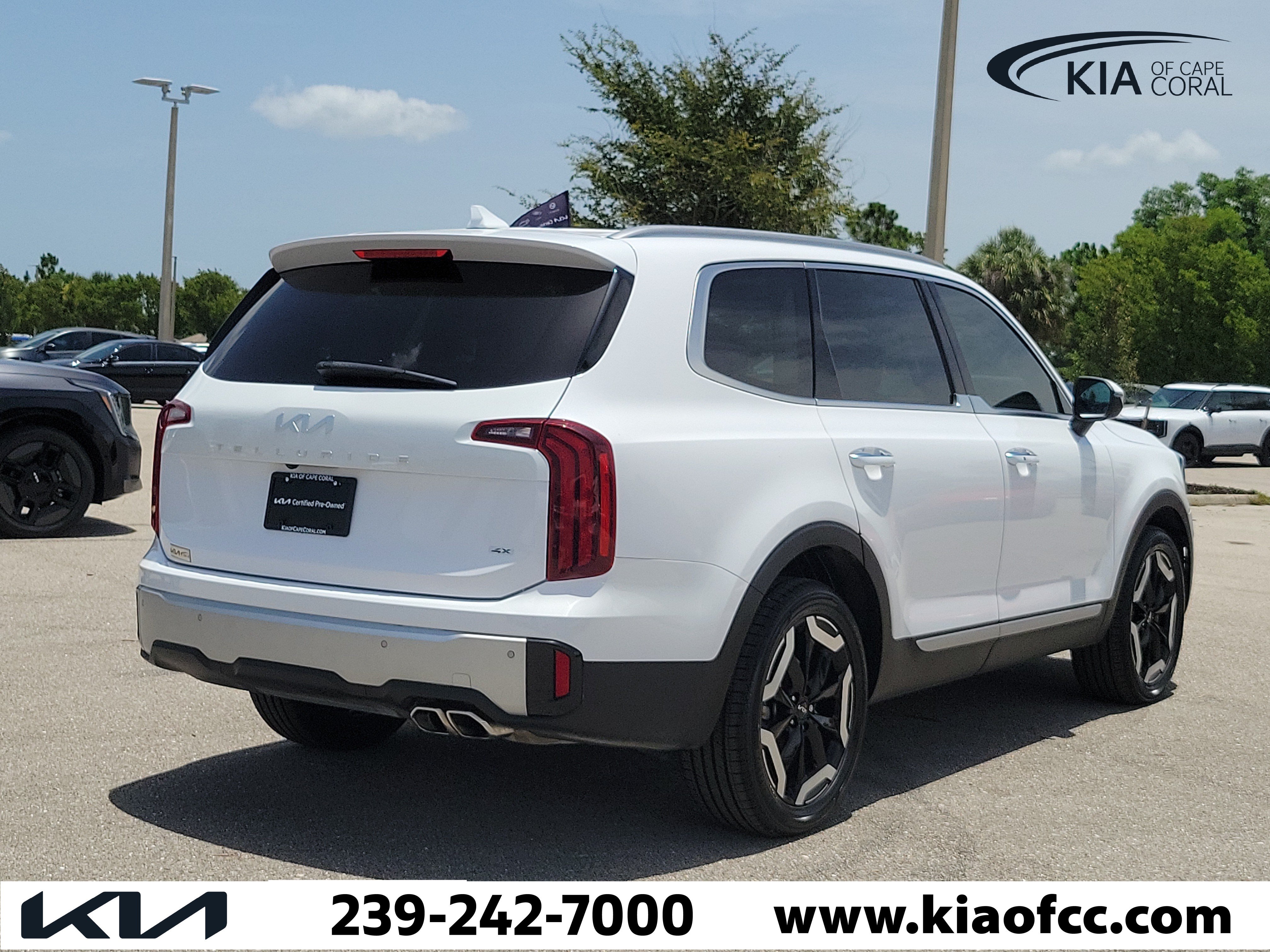 Certified 2024 Kia Telluride S w/ S Sunroof Package AWD/4WD image 6