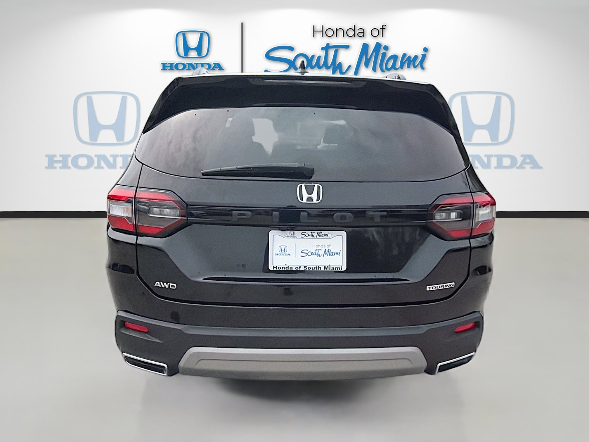 Certified 2023 Honda Pilot Touring image 6