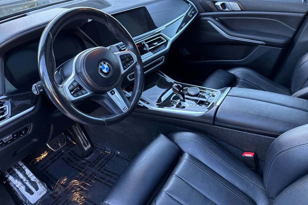 Used 2022 BMW X7 xDrive40i w/ M Sport Package image 9