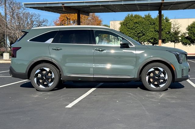 New 2026 Kia Sorento EX image 3