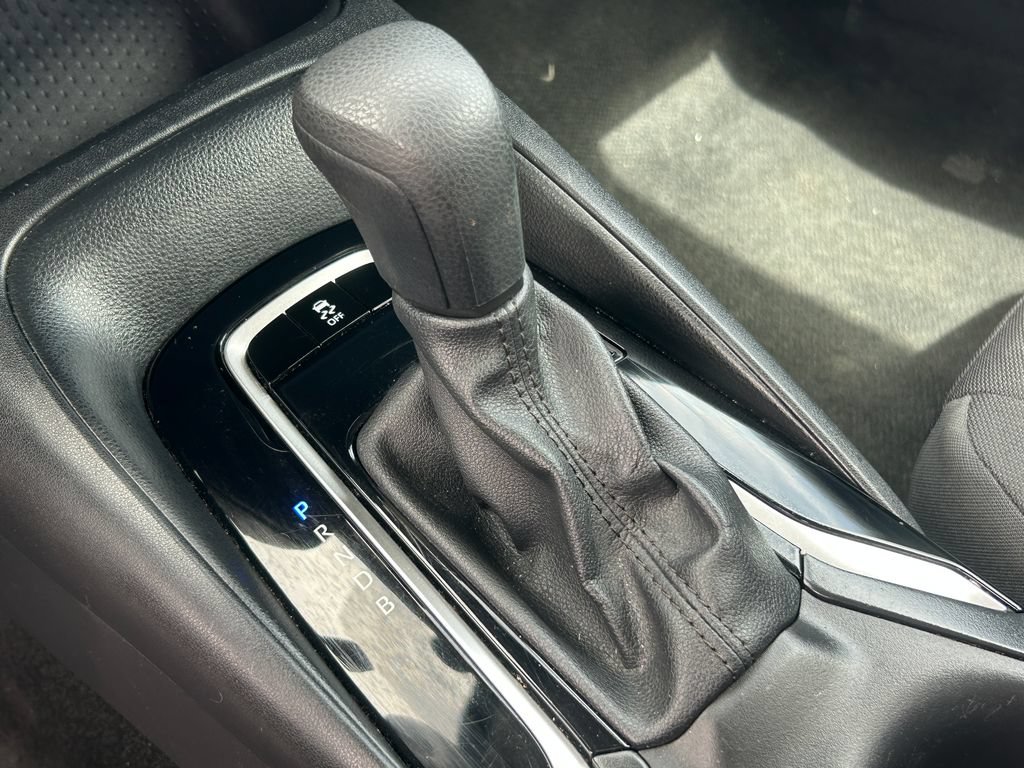 Used 2024 Toyota Corolla LE FWD image 16
