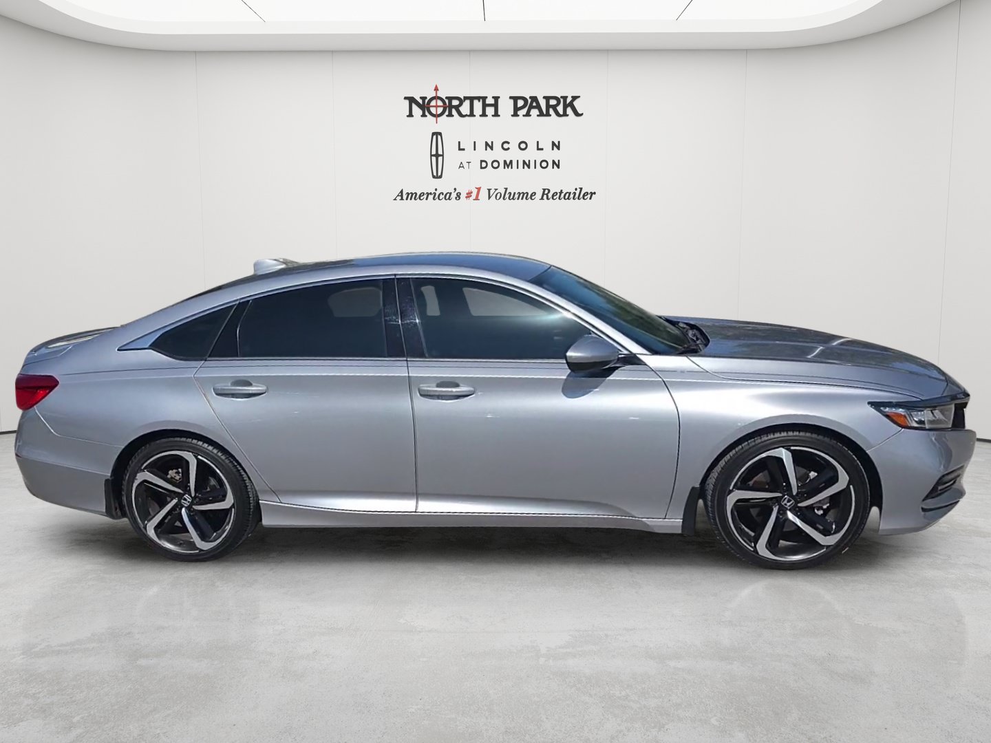 Used 2020 Honda Accord Sport image 6
