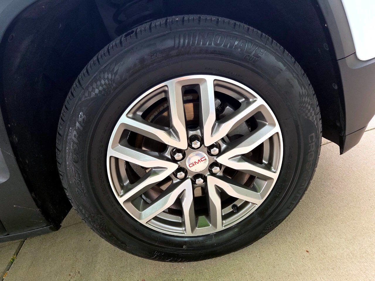 Used 2018 GMC Acadia SLE w/ LPO, Floor Liner Package image 52