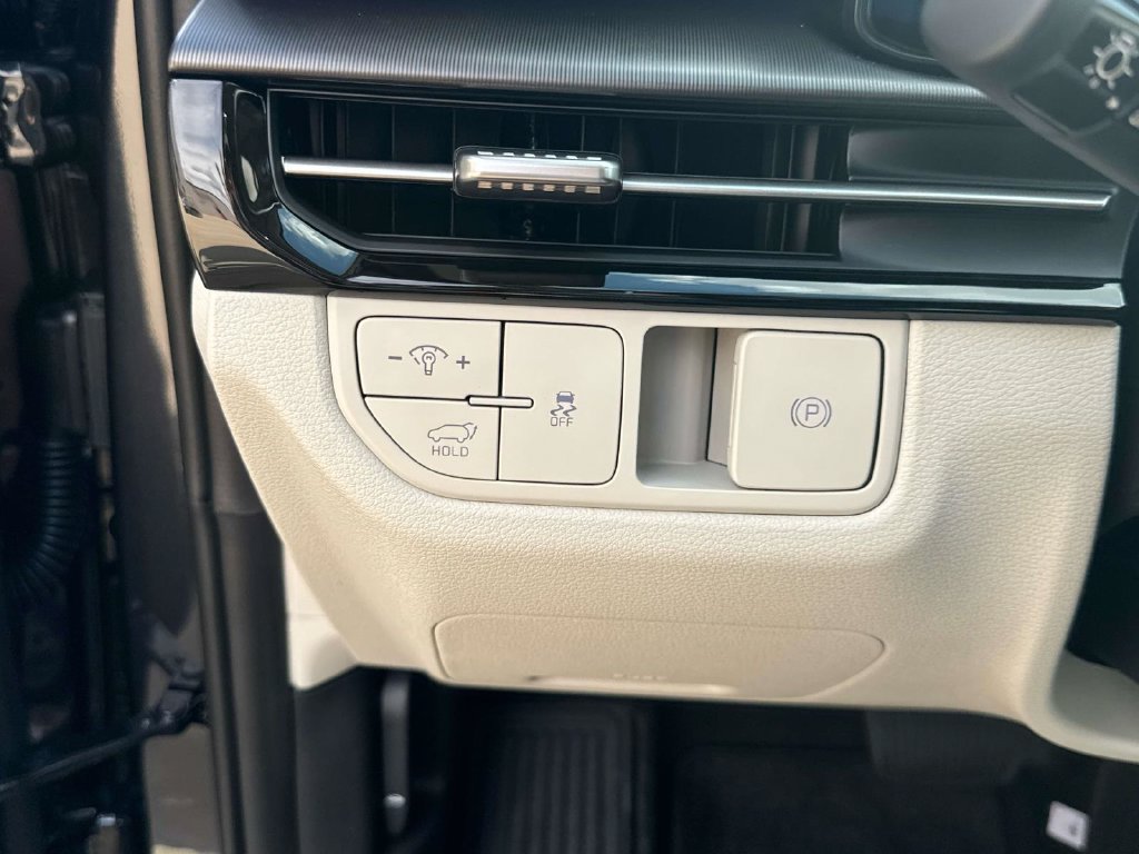 New 2026 Kia Sportage EX FWD image 22