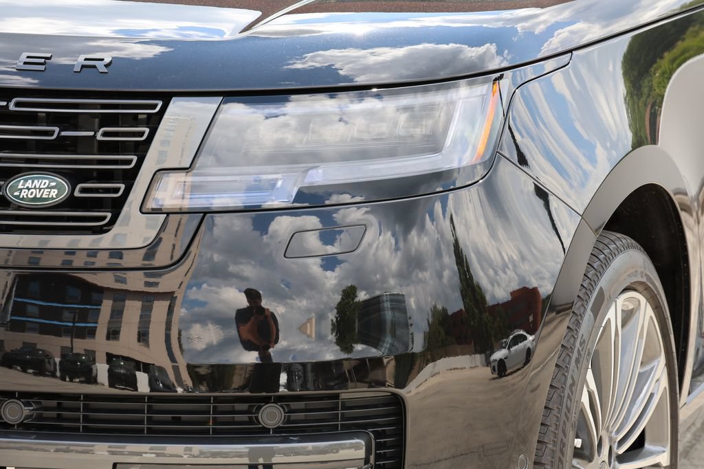 New 2026 Land Rover Range Rover SE AWD/4WD image 5