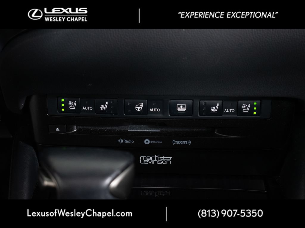 Used 2021 Lexus ES 300h Ultra Luxury w/ Accessory Package 2 FWD image 36