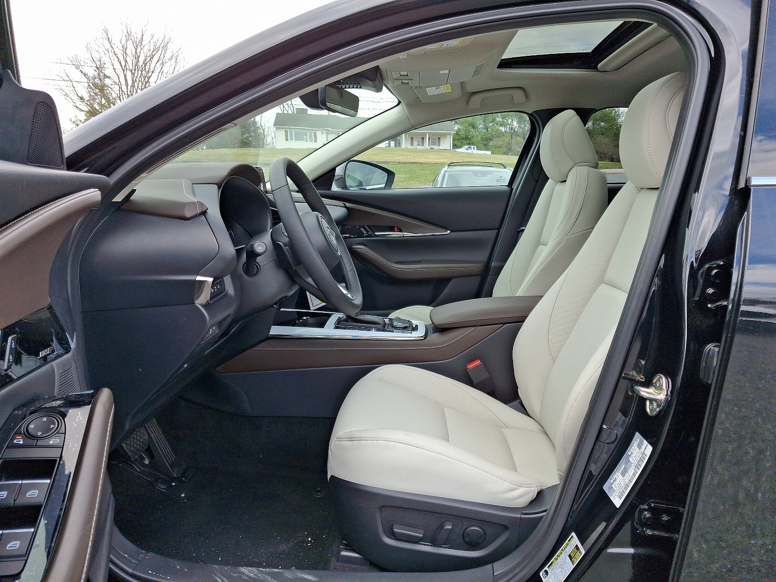 Certified 2025 MAZDA CX-30 2.5 Turbo w/ Premium Plus Pkg AWD/4WD image 9
