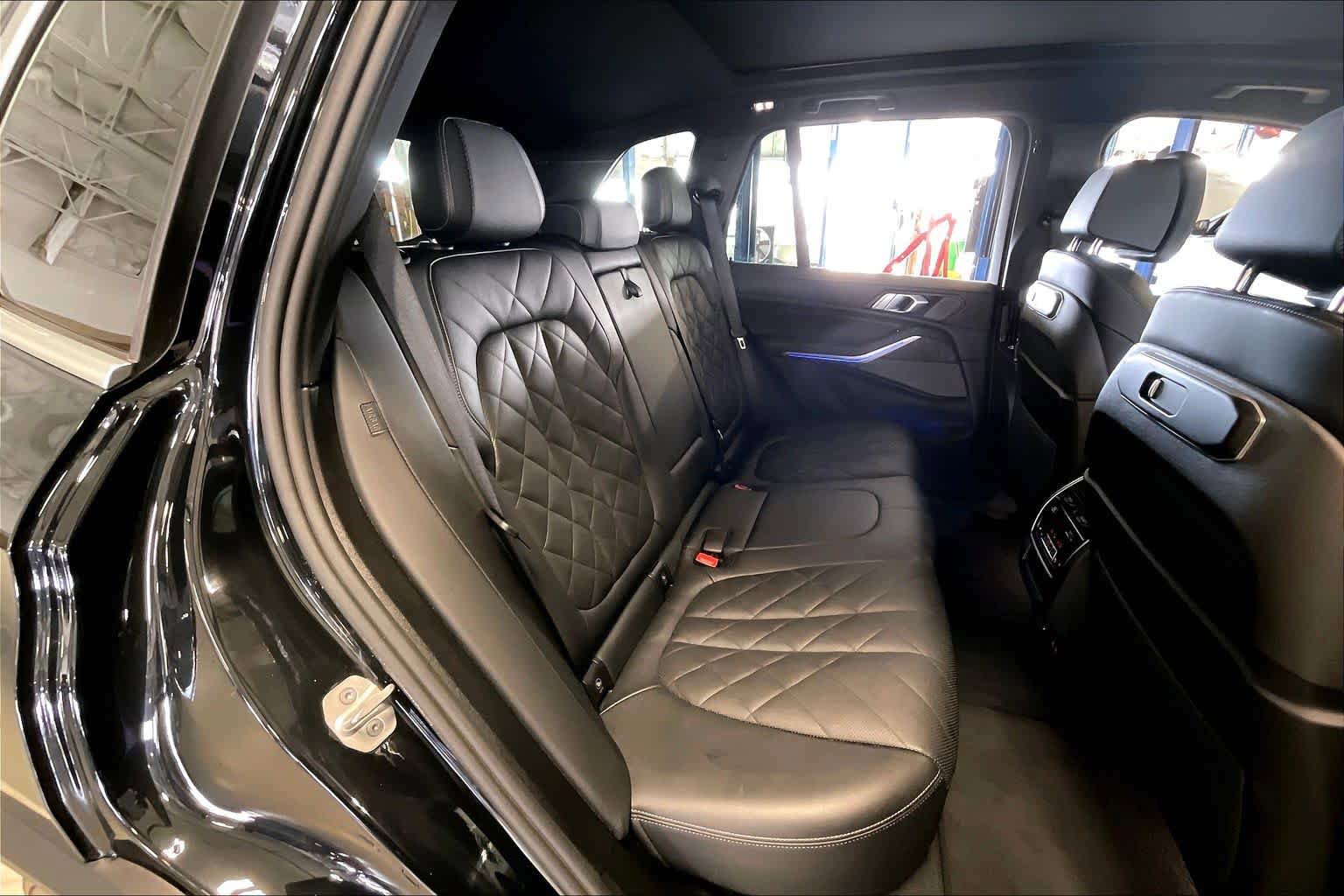 Used 2025 BMW X5 xDrive40i AWD/4WD image 18