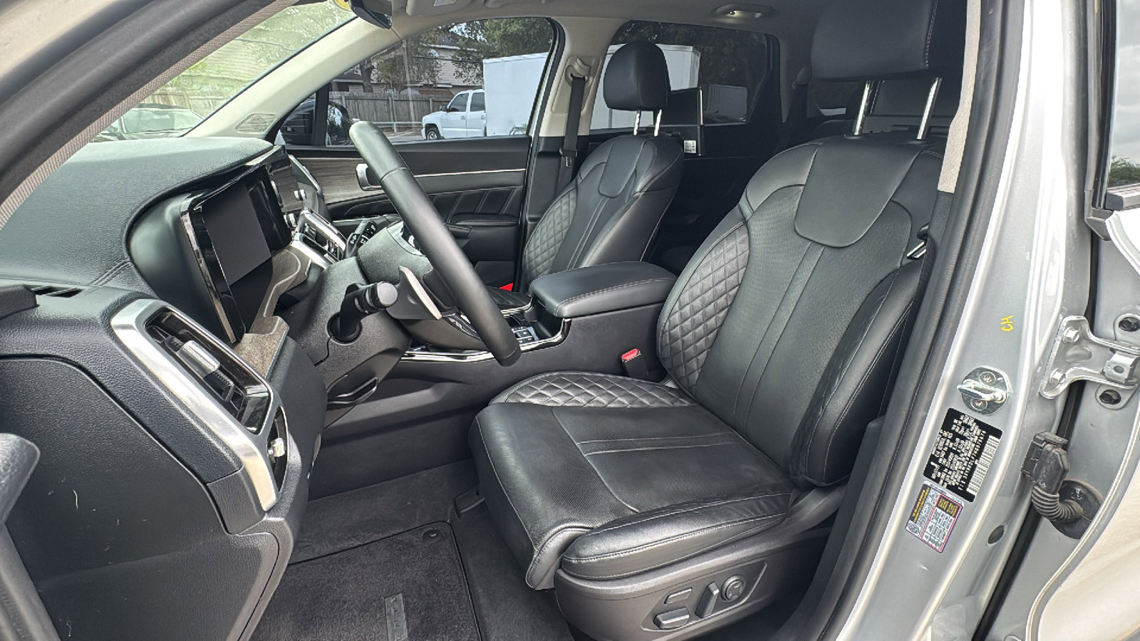 Used 2022 Kia Sorento SX Prestige AWD/4WD image 14