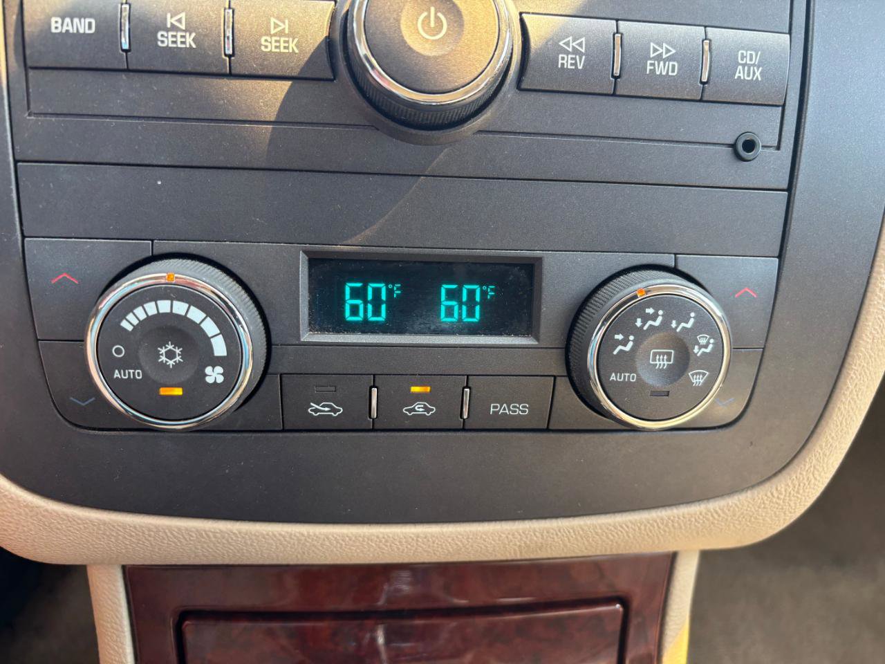 Used 2006 Buick Lucerne CXL w/ Luxury Package image 13