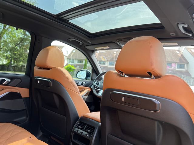 Used 2024 BMW X5 xDrive40i w/ Executive Package AWD/4WD image 36