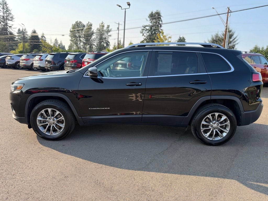 Used 2019 Jeep Cherokee Latitude Plus AWD/4WD image 8