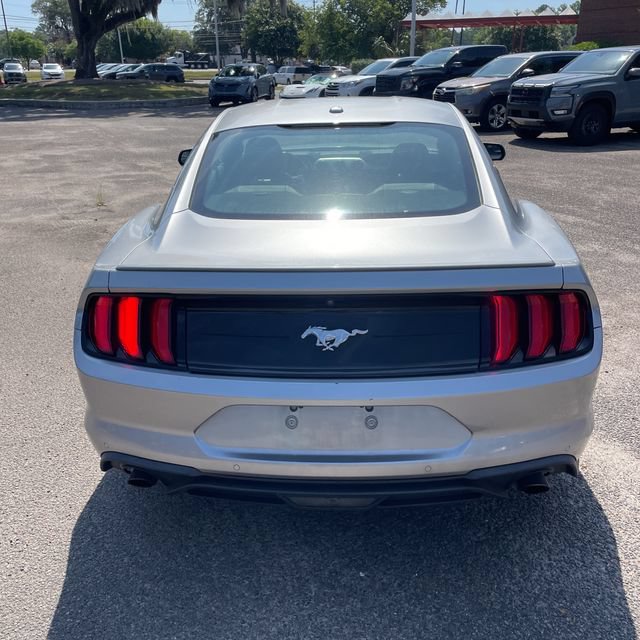 Used 2020 Ford Mustang Premium RWD image 4