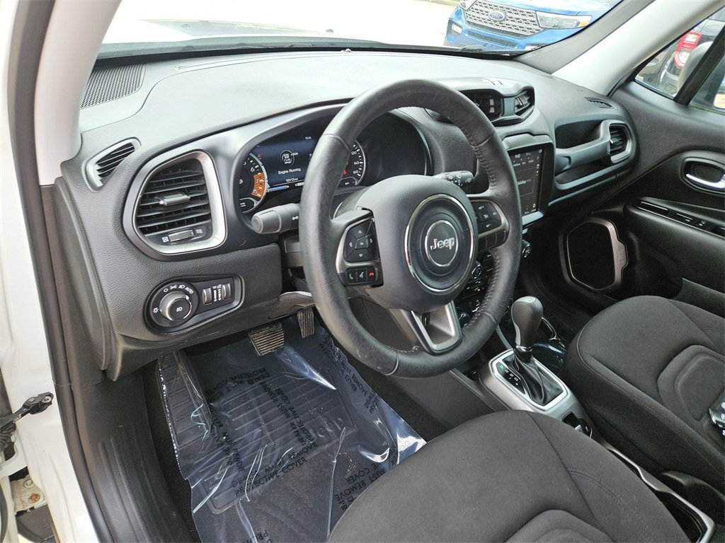 Used 2022 Jeep Renegade Latitude w/ Convenience Group image 17