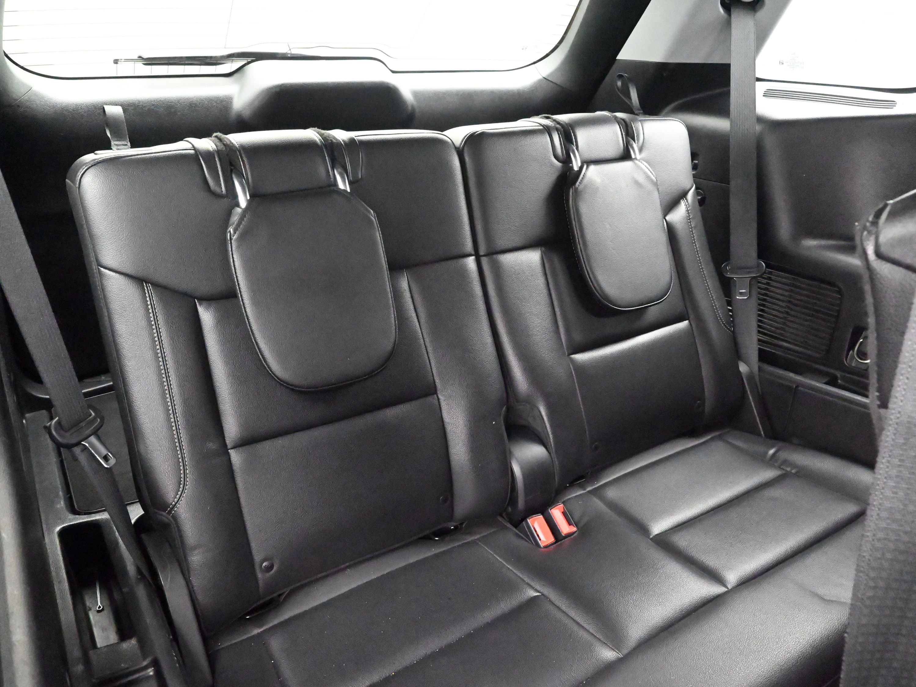 Used 2020 Ford Explorer XLT w/ Equipment Group 202A image 26