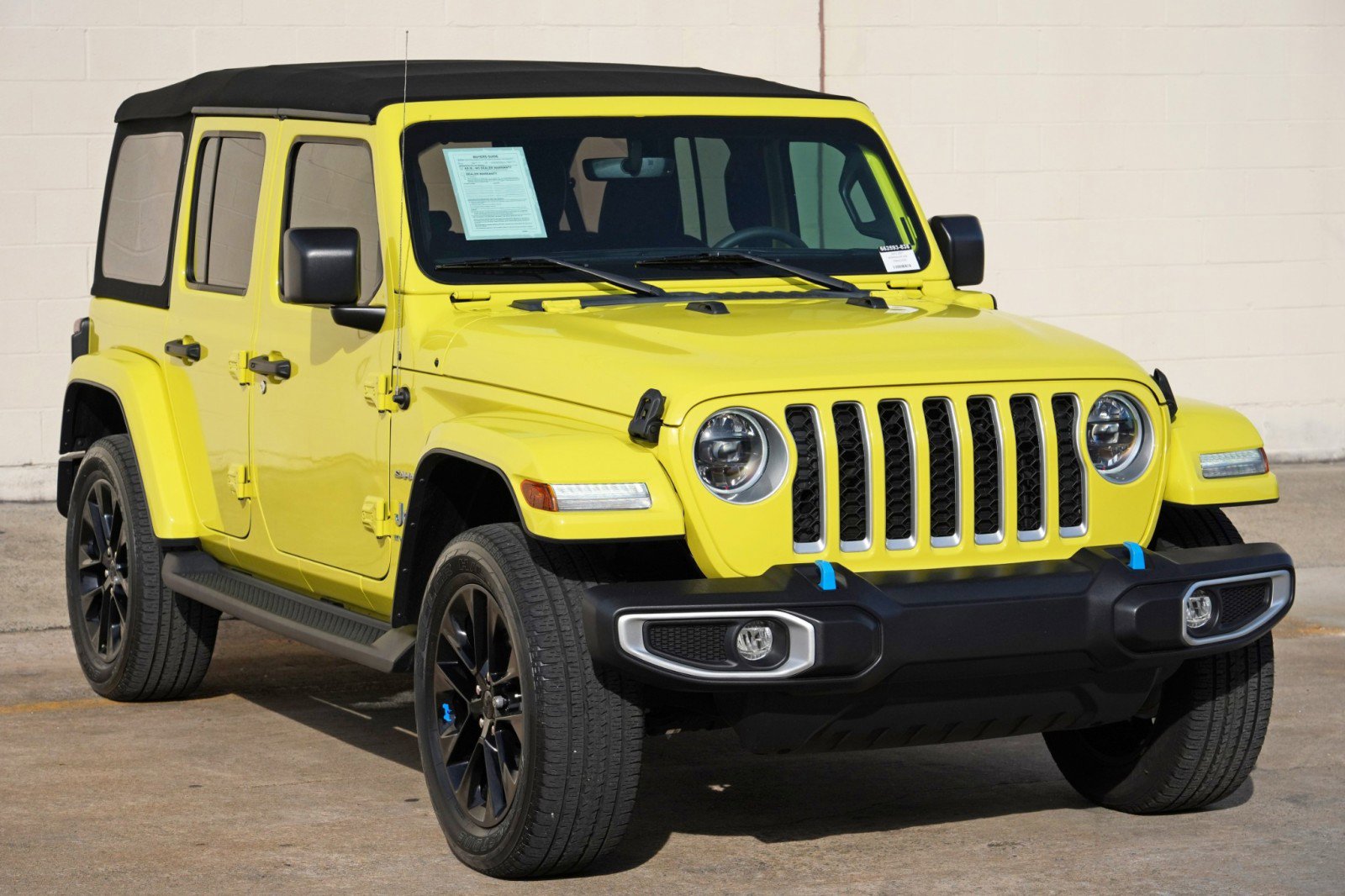 Used 2023 Jeep Wrangler Unlimited Sahara AWD/4WD image 51