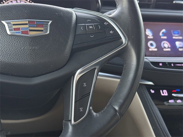 Used 2017 Cadillac XT5 Luxury image 24
