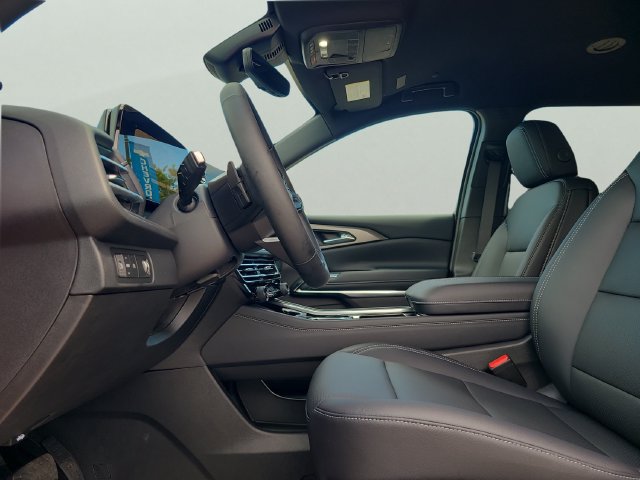 New 2027 Chevrolet Traverse LT w/ Midnight/Sport Edition FWD image 22