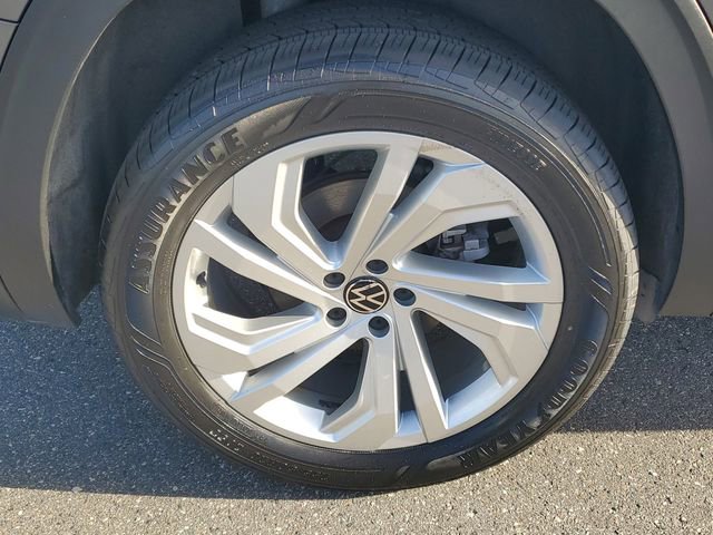 Certified 2023 Volkswagen Atlas SE image 5